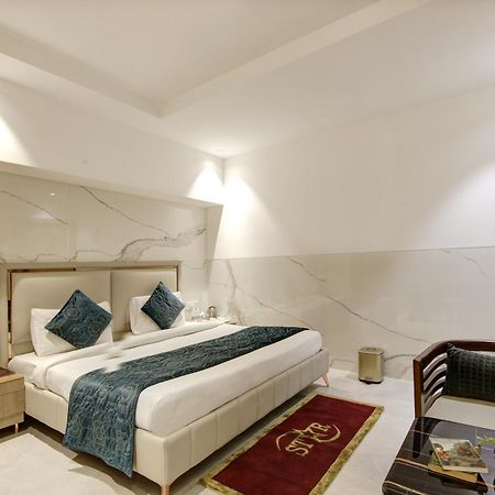 Hotel International Inn - Near Delhi Airport Új-Delhi Kültér fotó