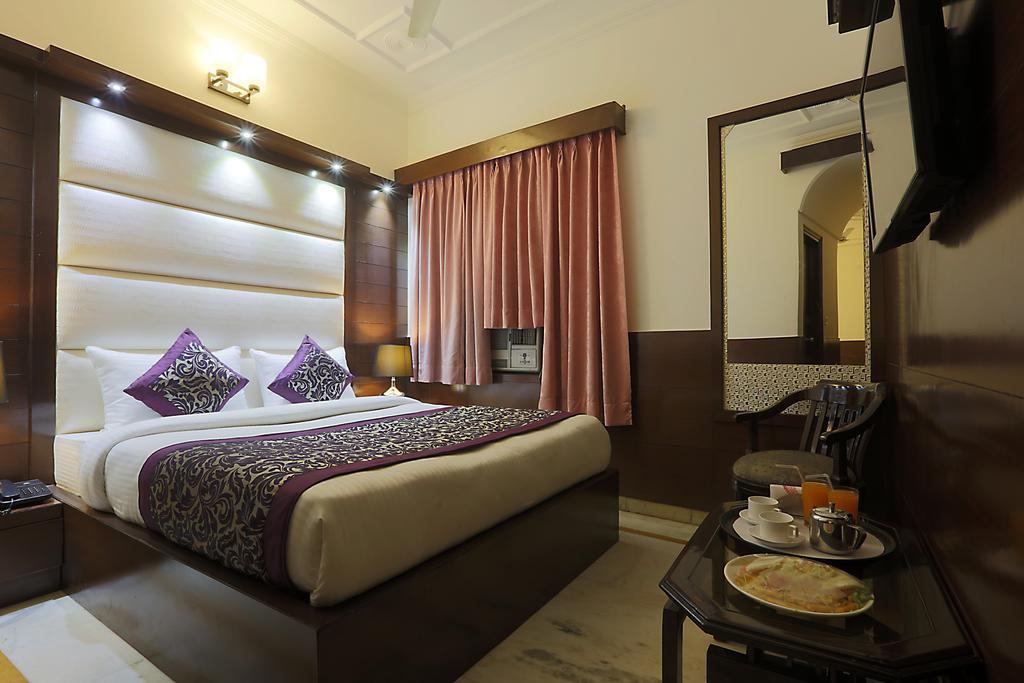 Hotel International Inn - Near Delhi Airport Új-Delhi Szoba fotó