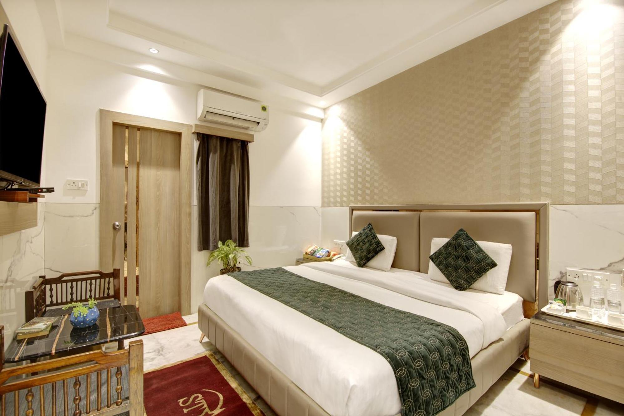 Hotel International Inn - Near Delhi Airport Új-Delhi Kültér fotó