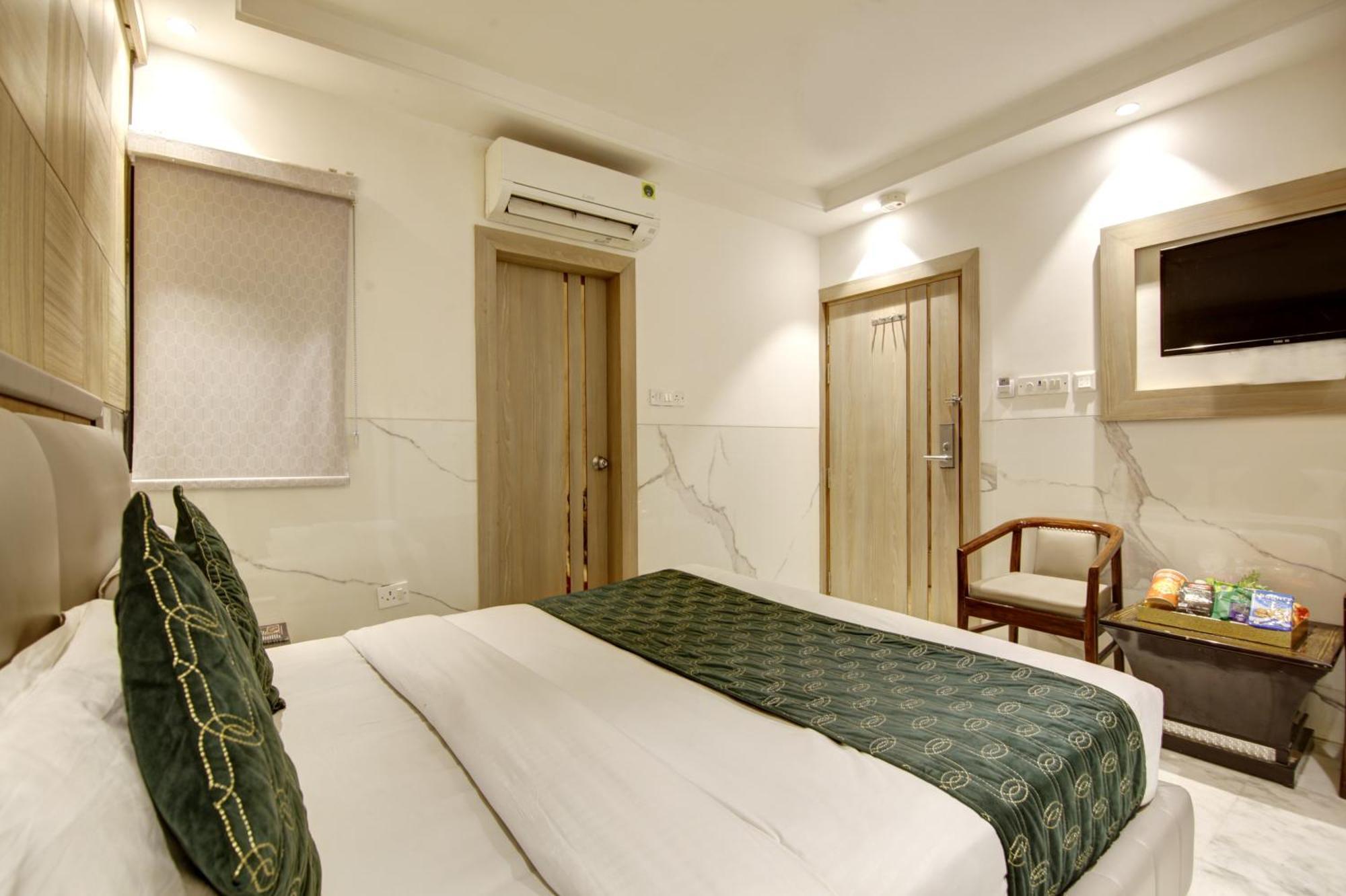Hotel International Inn - Near Delhi Airport Új-Delhi Kültér fotó