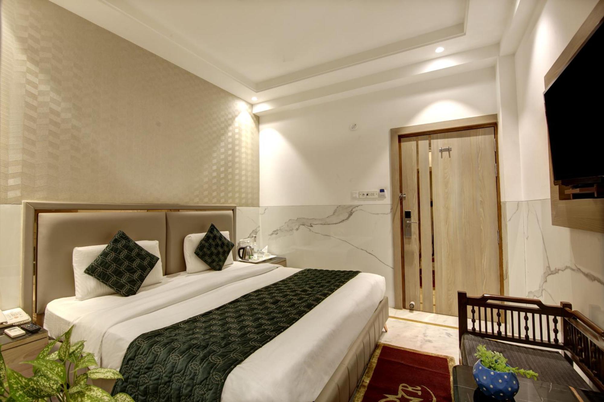 Hotel International Inn - Near Delhi Airport Új-Delhi Kültér fotó