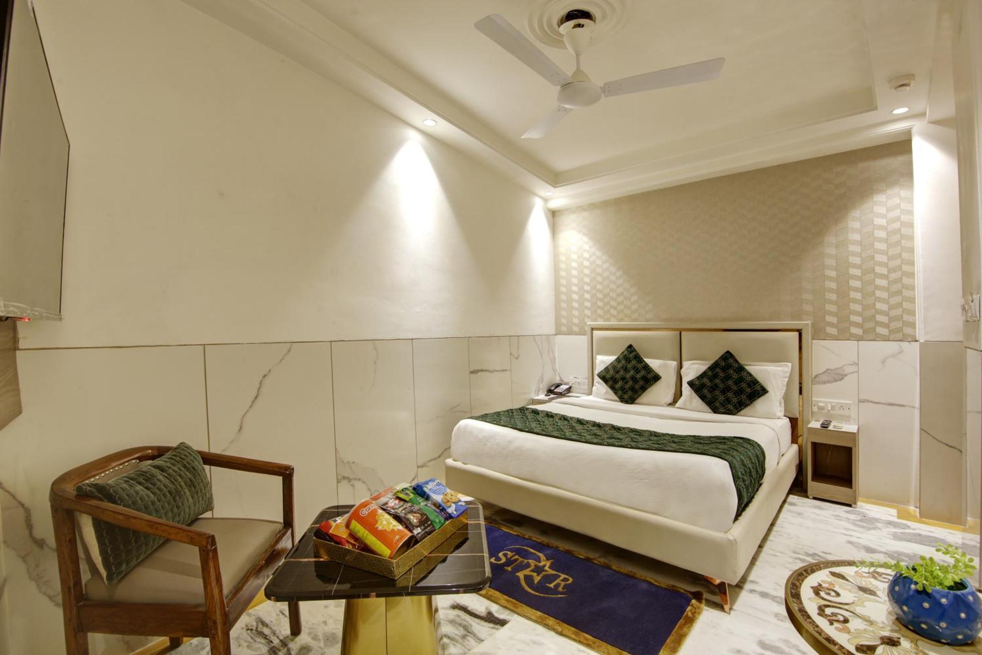 Hotel International Inn - Near Delhi Airport Új-Delhi Kültér fotó