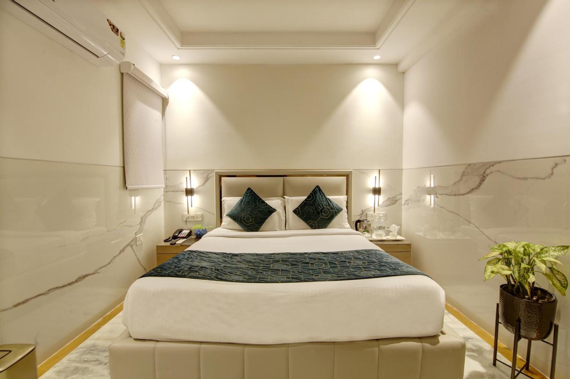 Hotel International Inn - Near Delhi Airport Új-Delhi Kültér fotó