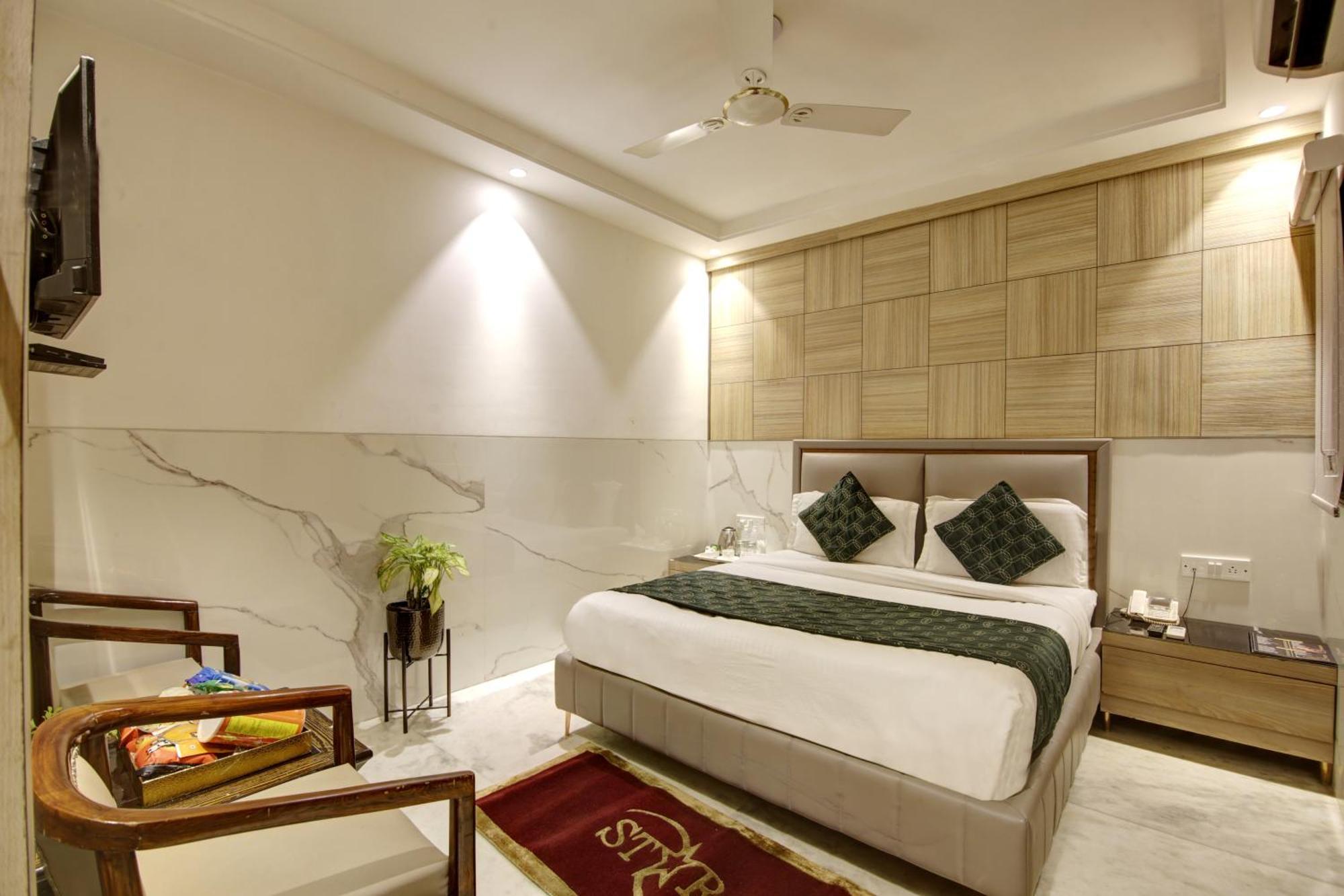 Hotel International Inn - Near Delhi Airport Új-Delhi Kültér fotó