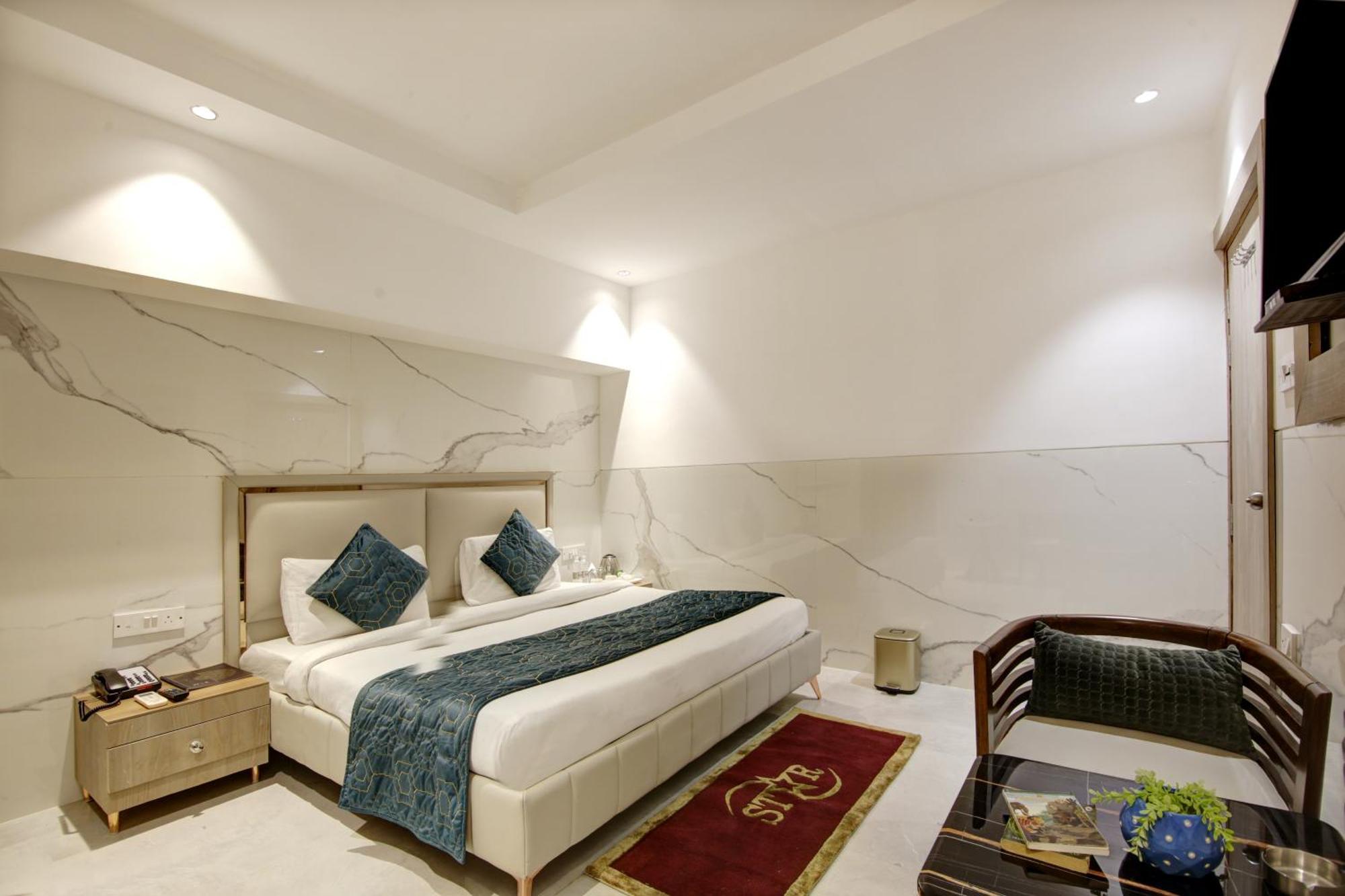 Hotel International Inn - Near Delhi Airport Új-Delhi Kültér fotó